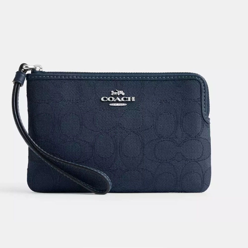 COACH Zip Wristlet In Signature Jacquard
